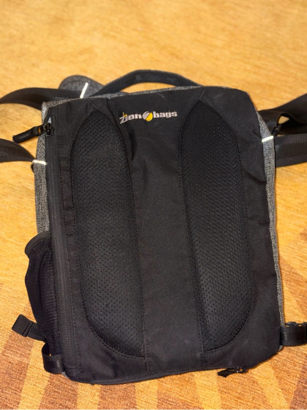 Urban Grey Messenger Bag for Men - Picture 6 of 7